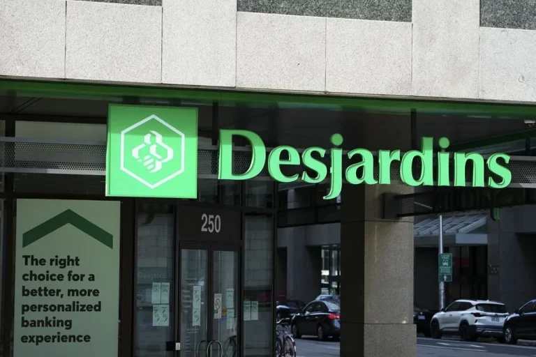 Customized loans with innovation and trust: Desjardins Group has the ideal options for you